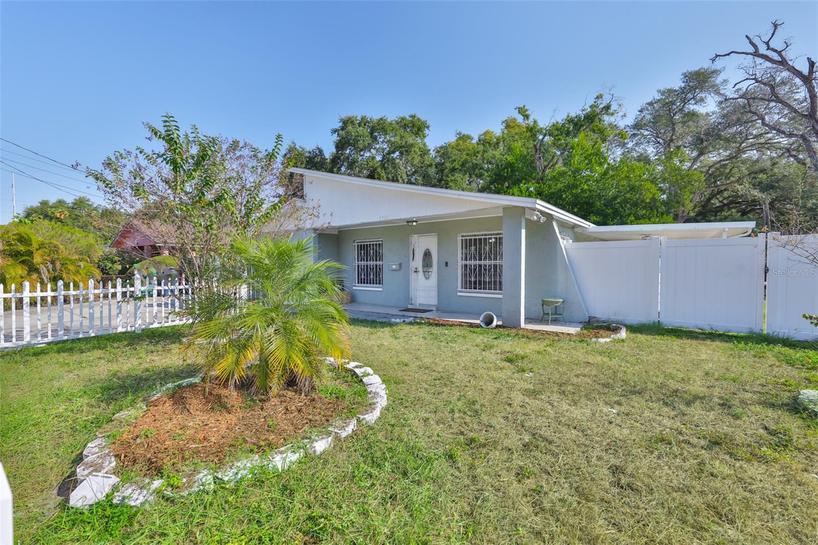 Photo of 3901 N CLEARFIELD AVENUE TAMPA FL 33603