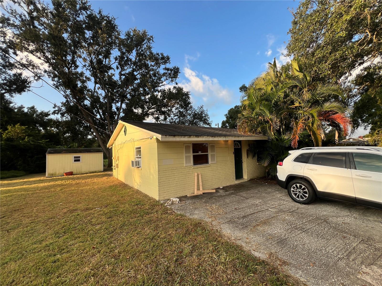 Photo of 9013 SYMMES ROAD GIBSONTON FL 33534