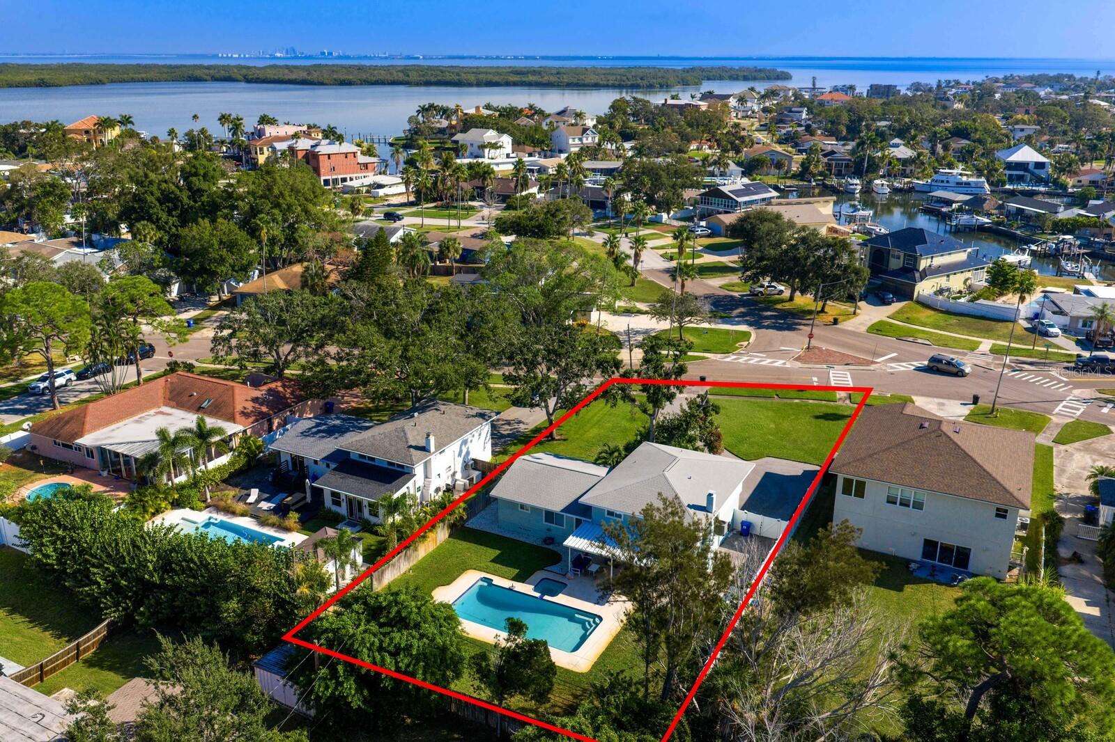 Photo of 5500 VENETIAN BOULEVARD ST PETERSBURG FL 33703