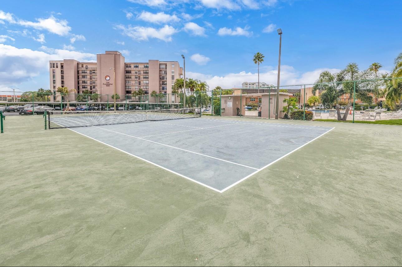 Photo of 7700 SUN ISLAND DRIVE #402 SOUTH PASADENA FL 33707