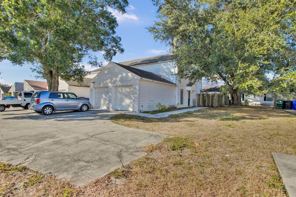 Photo of 1817 CRYSTAL GROVE DRIVE LAKELAND FL 33801