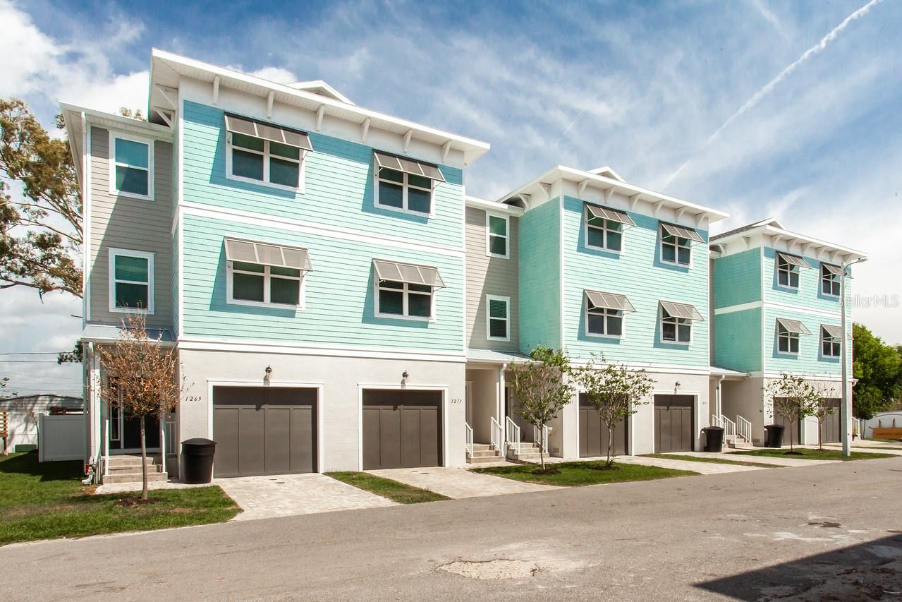 Photo of 1273 SAVONA DRIVE ST PETERSBURG FL 33702