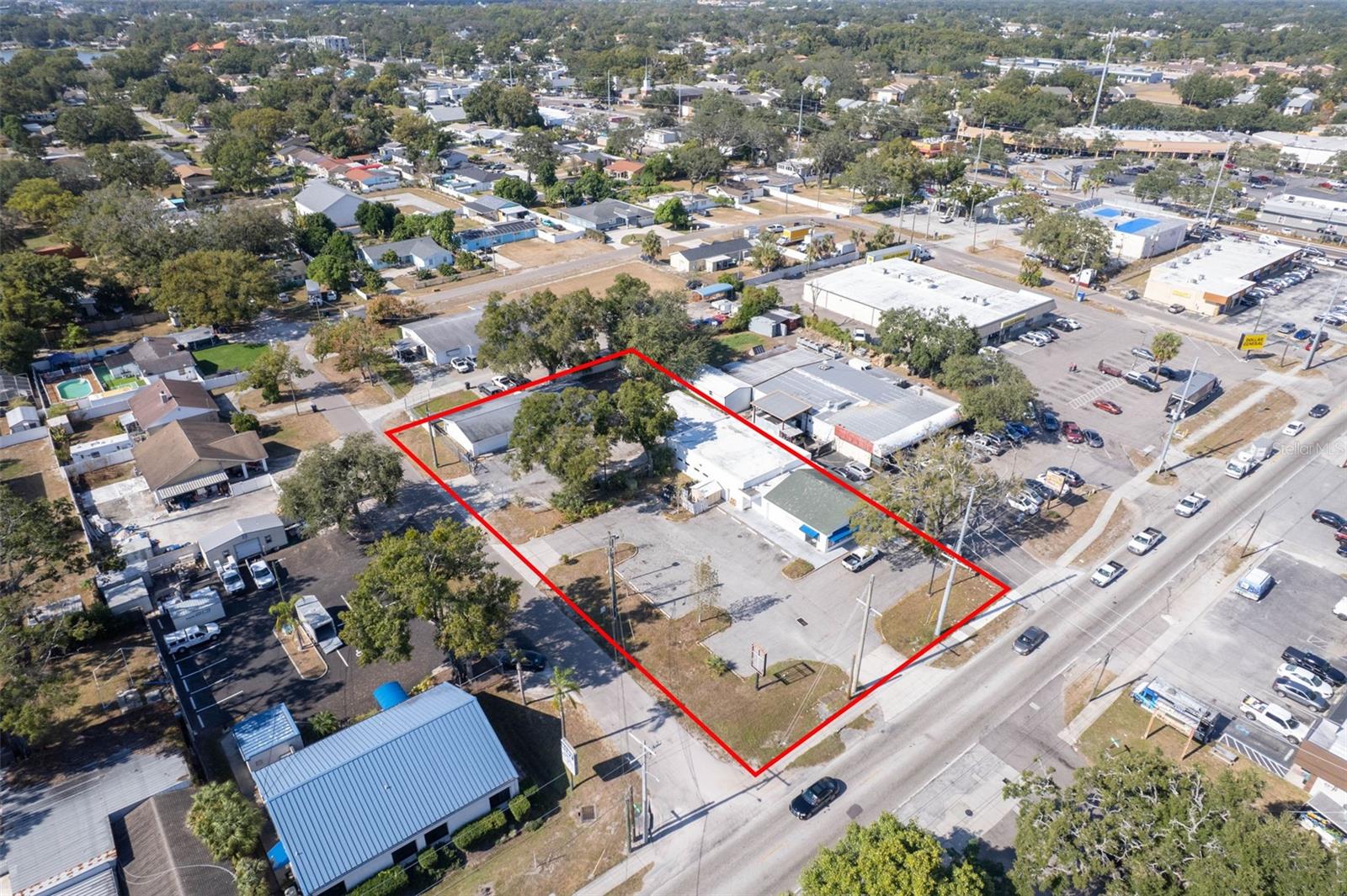 Photo of 8202 N ARMENIA AVENUE #B TAMPA FL 33604