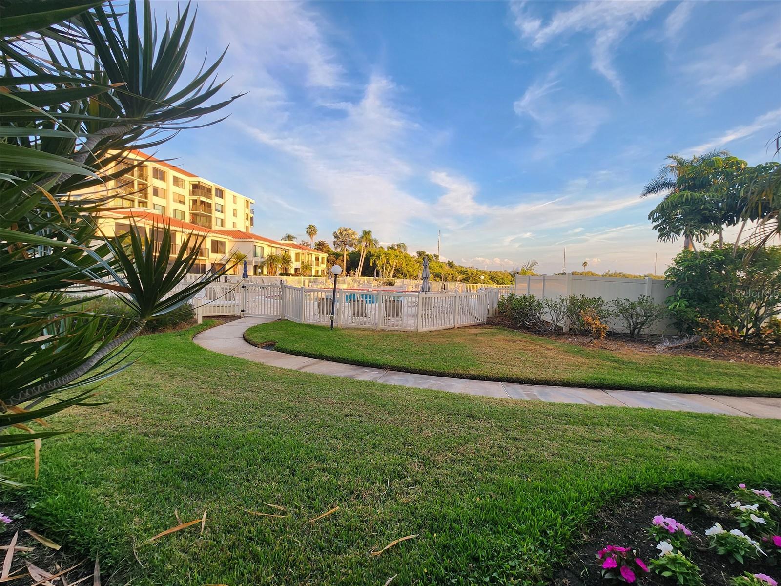 Photo of 6361 BAHIA DEL MAR BOULEVARD #104 ST PETERSBURG FL 33715