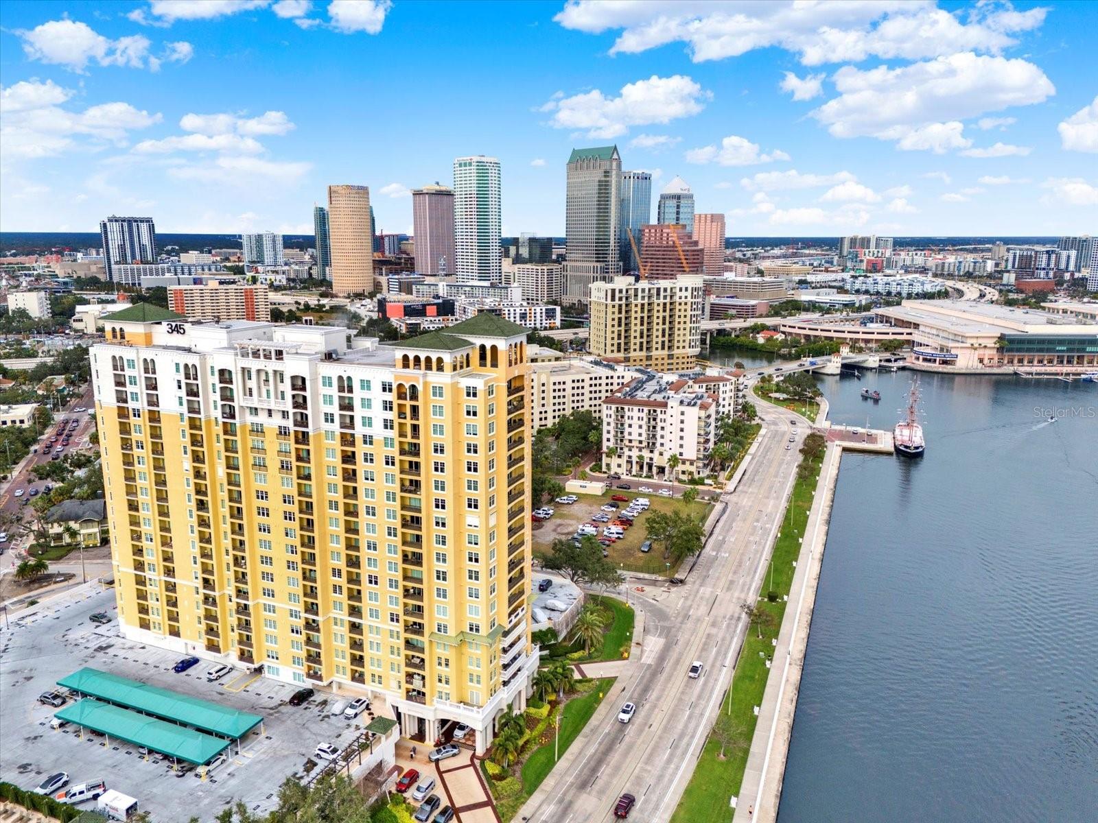 Photo of 345 BAYSHORE BOULEVARD #310 TAMPA FL 33606