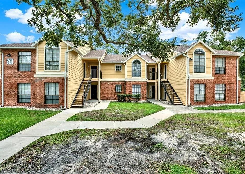 Photo of 8625 MALLARD RESERVE DRIVE #204 TAMPA FL 33614