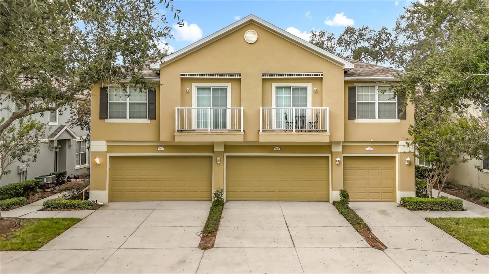Photo of 6811 BREEZY PALM DRIVE RIVERVIEW FL 33578