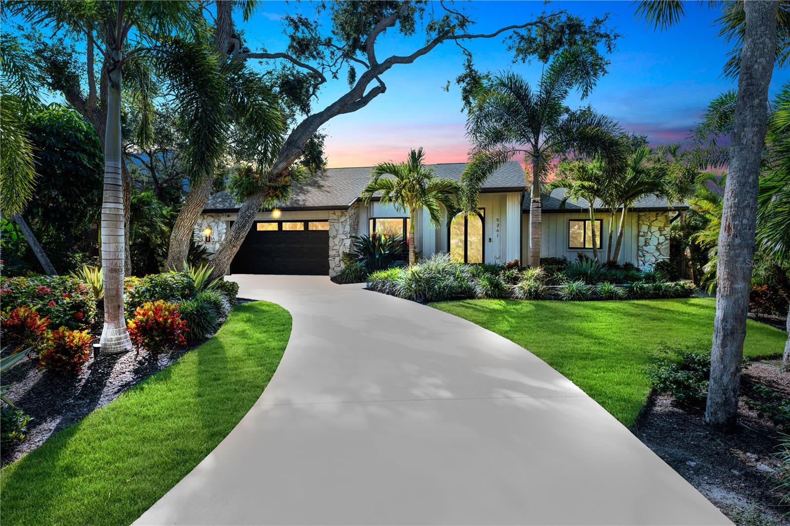 Photo of 5361 SIESTA CT SARASOTA FL 34242