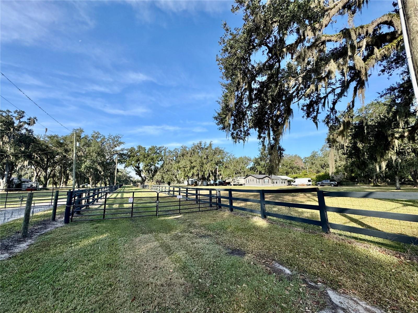 Photo of 2909 N WILDER ROAD PLANT CITY FL 33563