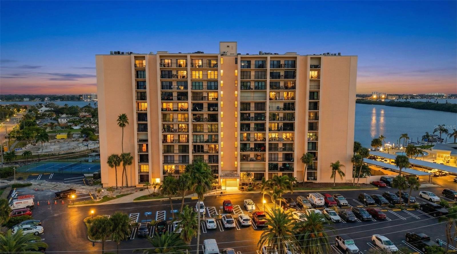 Photo of 51 ISLAND WAY #311 CLEARWATER BEACH FL 33767