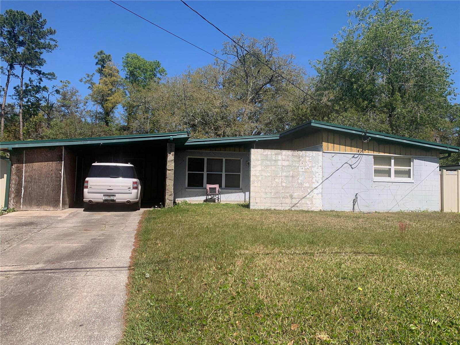 Photo of 8029 CHATEAU DRIVE JACKSONVILLE FL 32221