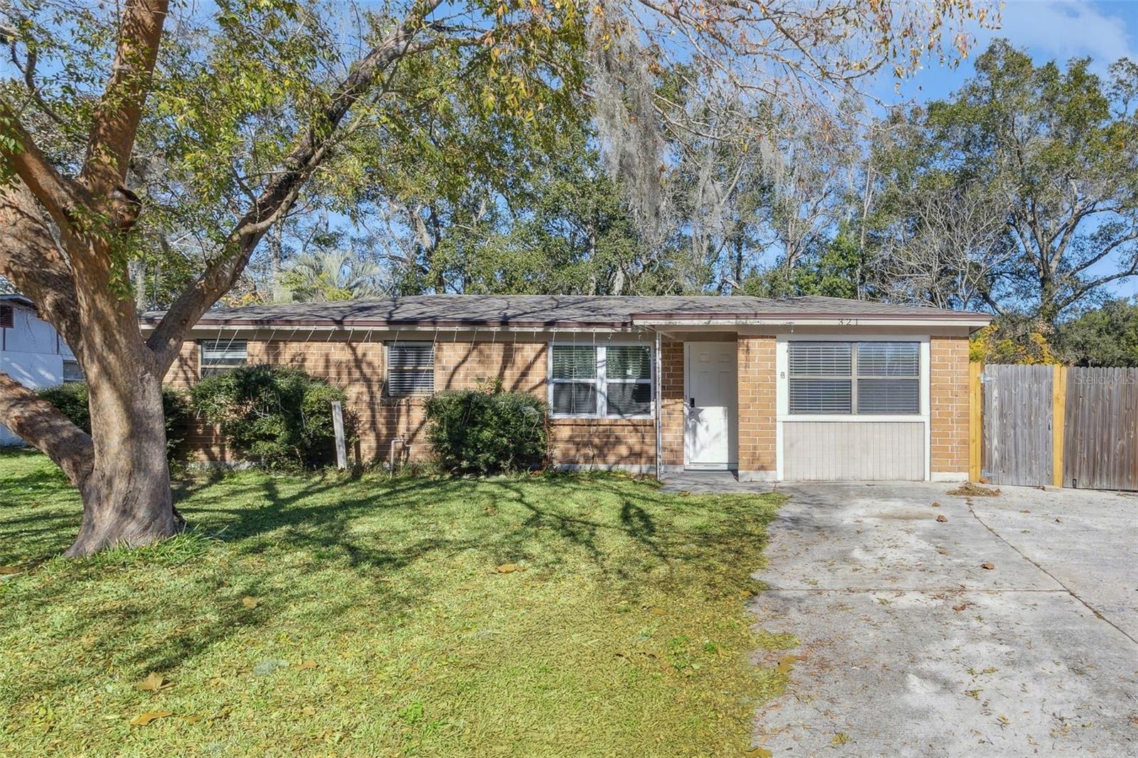 Photo of 321 ARIES DRIVE ORANGE PARK FL 32073