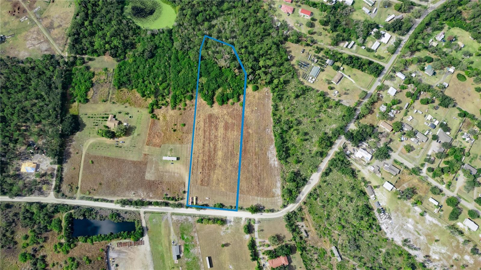 Photo of 14421 SEMINOLE TRAIL WIMAUMA FL 33598