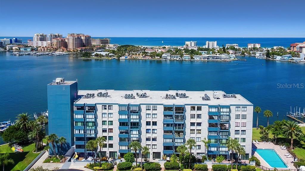 Photo of 644 ISLAND WAY #101 CLEARWATER BEACH FL 33767