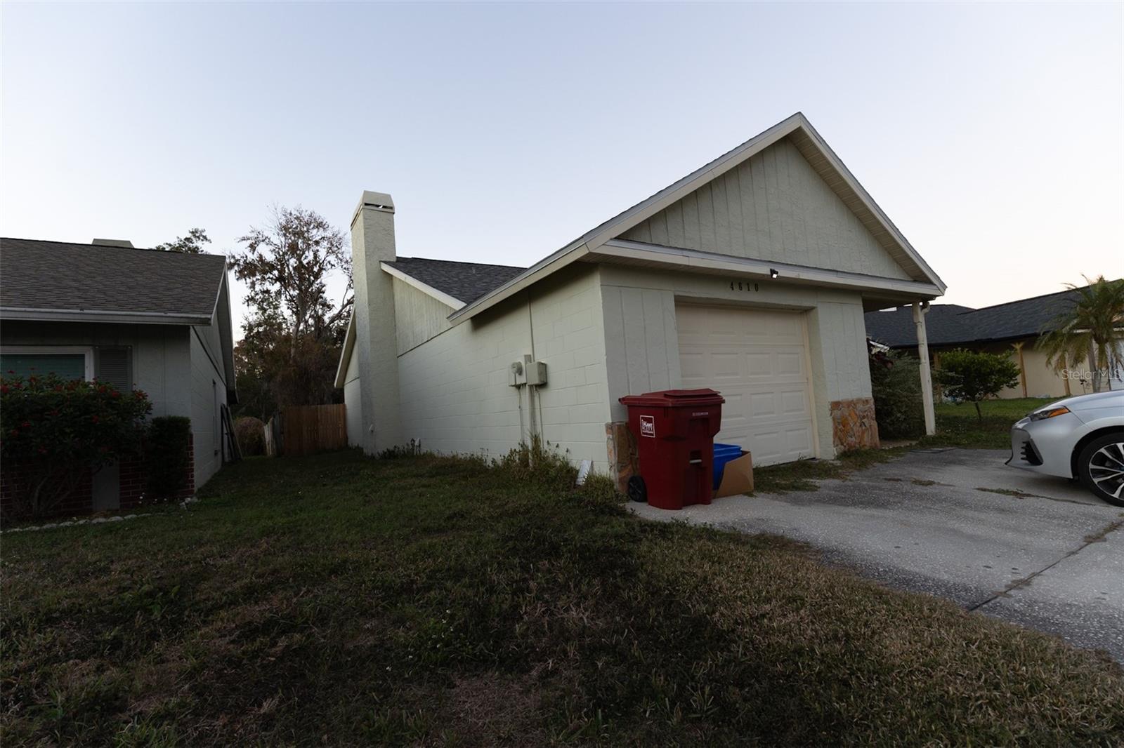 Photo of 4610 N COUNTRY HILLS COURT PLANT CITY FL 33566