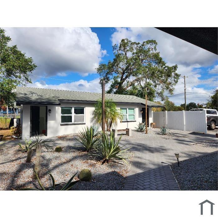 Photo of 11740 N 17TH STREET #1 TAMPA FL 33612