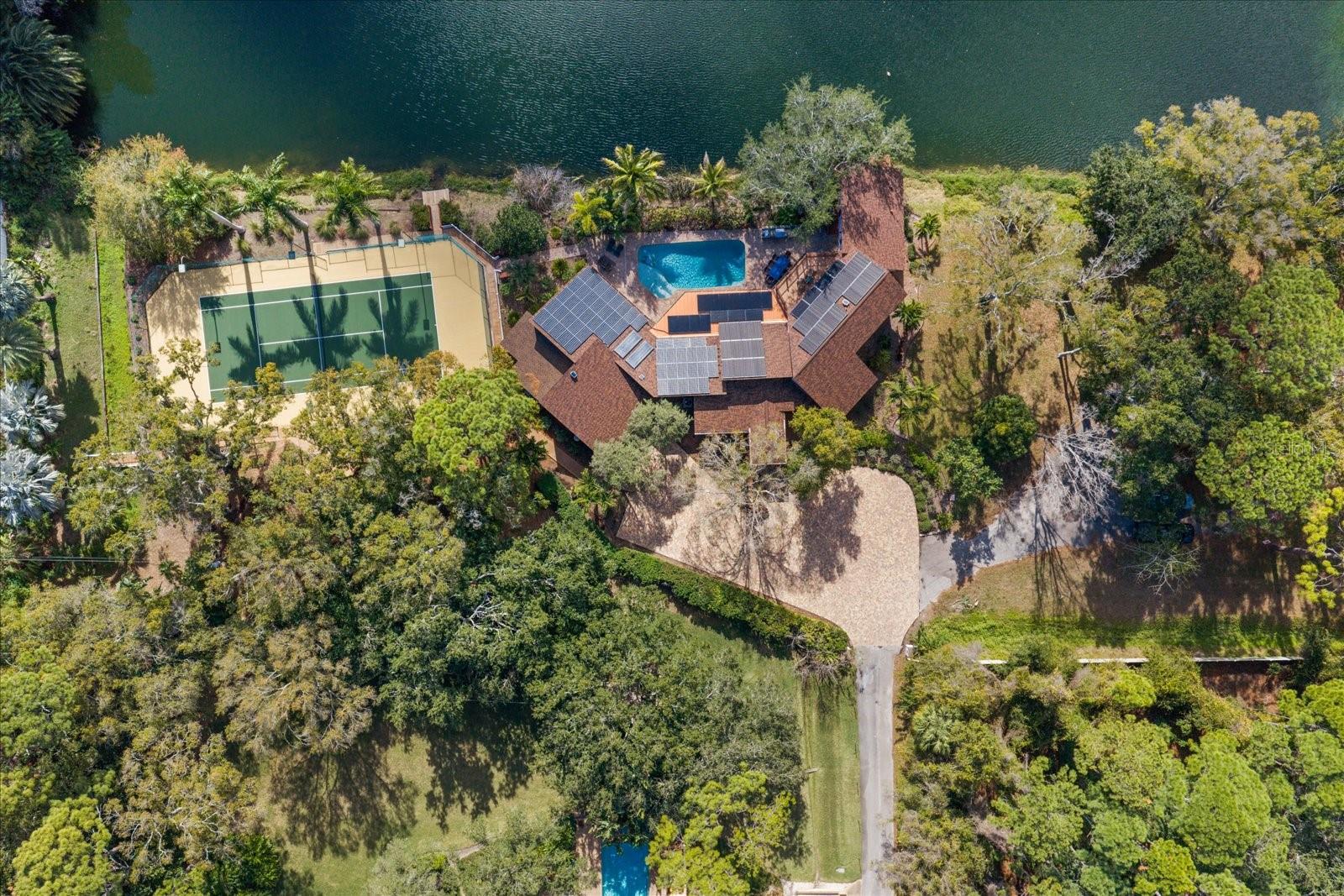 Photo of 2402 PINE HAMMOCK CLEARWATER FL 33764