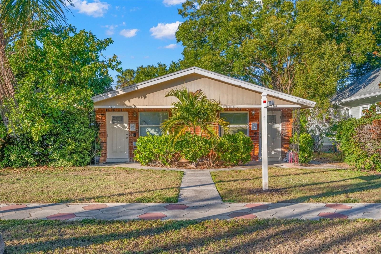 Photo of 209 12TH AVENUE ST PETERSBURG FL 33704