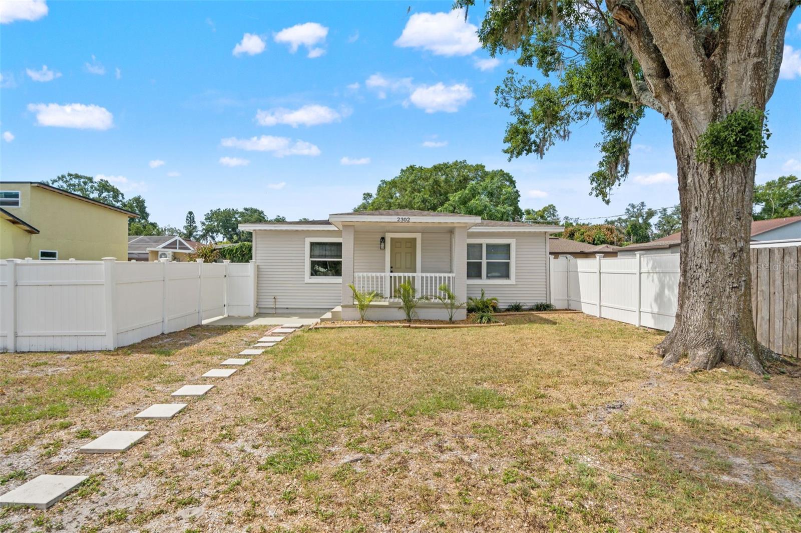 Photo of 2302 W IDLEWILD AVENUE TAMPA FL 33603