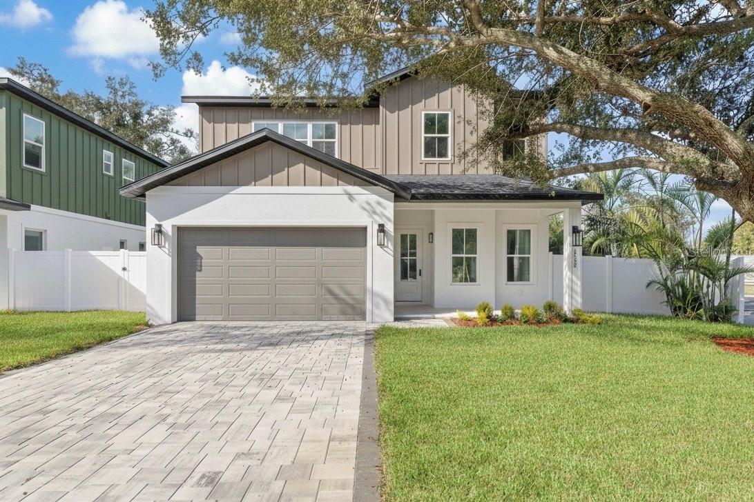 Photo of 10194 HODSON PLACE SEMINOLE FL 33776