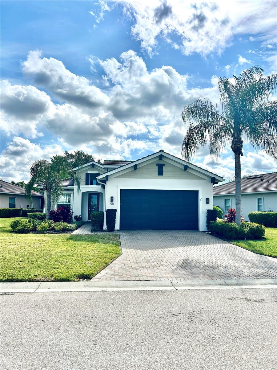 Photo of 5033 LAKE OVERLOOK AVENUE BRADENTON FL 34208