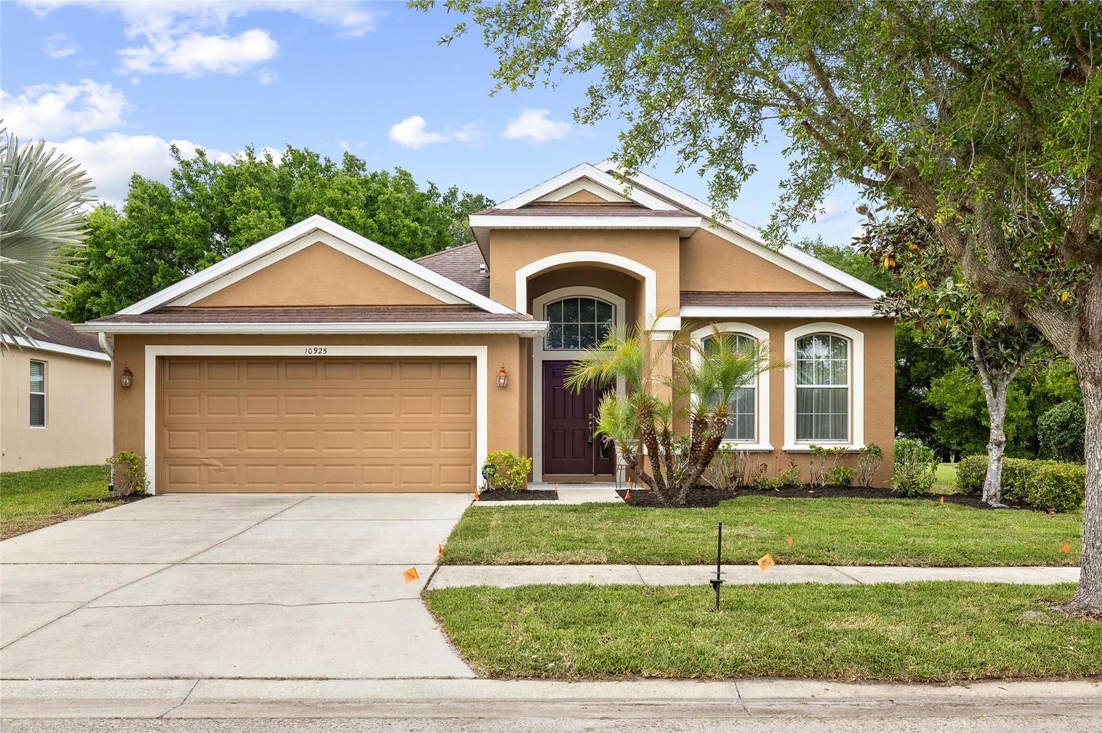 Photo of 10925 ROCKLEDGE VIEW DRIVE RIVERVIEW FL 33579