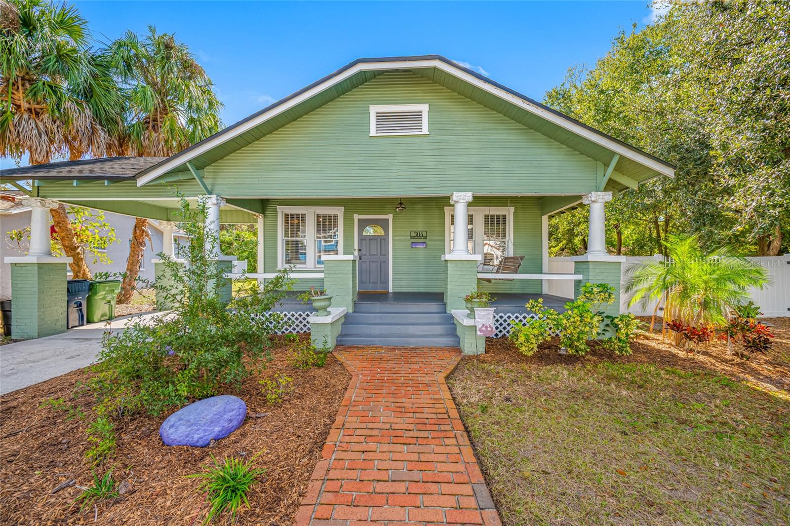 Photo of 304 W HENRY AVENUE TAMPA FL 33604