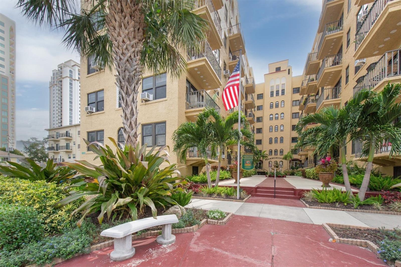 Photo of 130 4TH AVENUE #201 ST PETERSBURG FL 33701