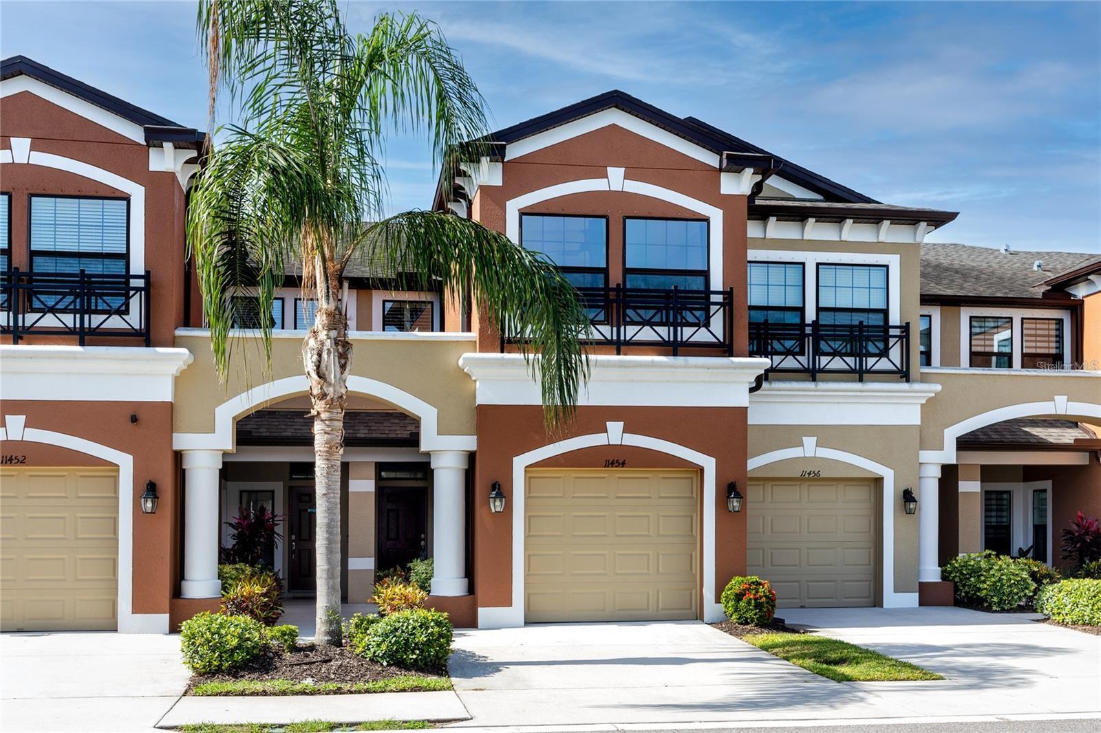 Photo of 11454 CROWNED SPARROW LANE TAMPA FL 33626