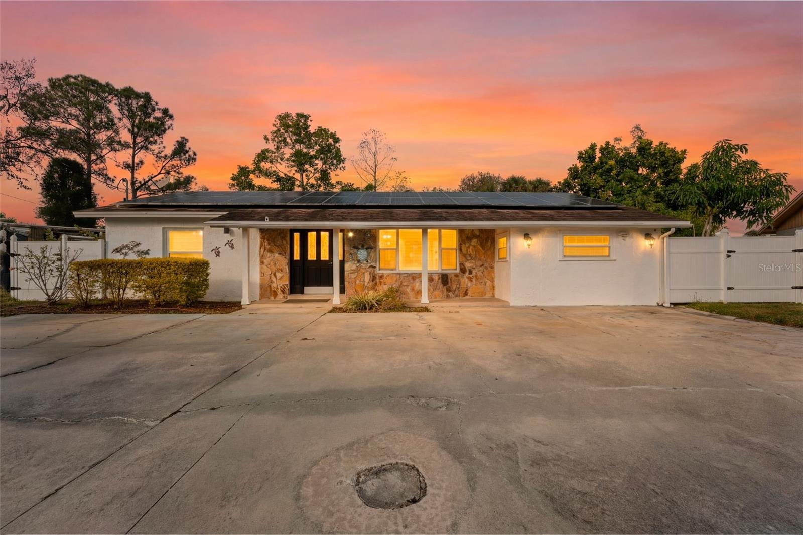 Photo of 5017 STOLLS AVENUE TAMPA FL 33615