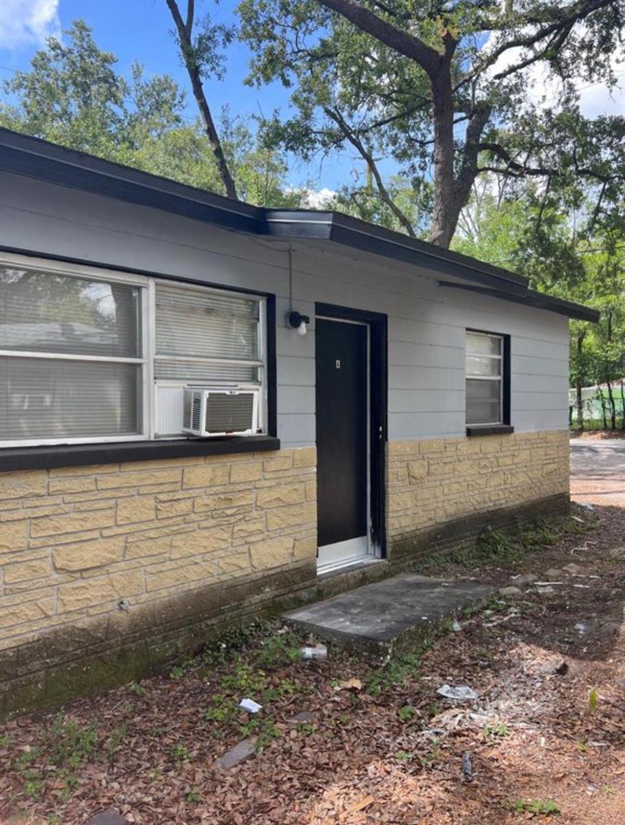 Photo of 1601 E MARKS DRIVE TAMPA FL 33604