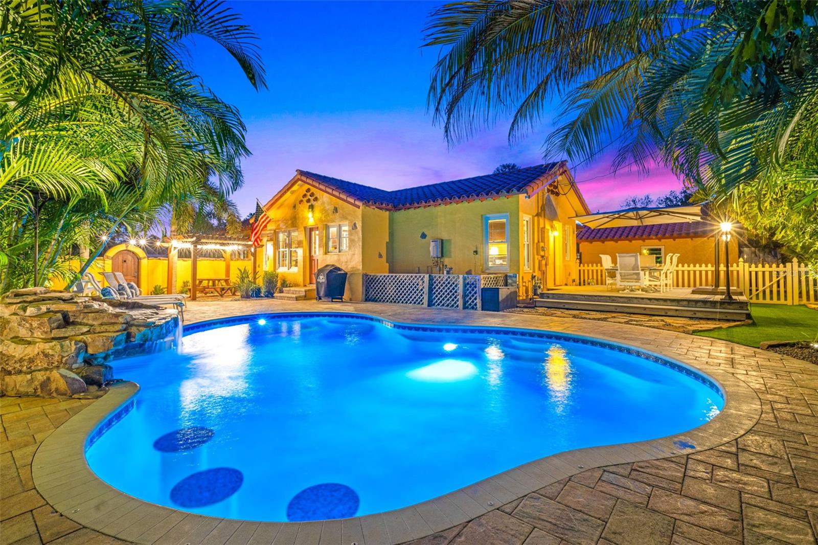 Photo of 1431 22ND AVENUE ST PETERSBURG FL 33704