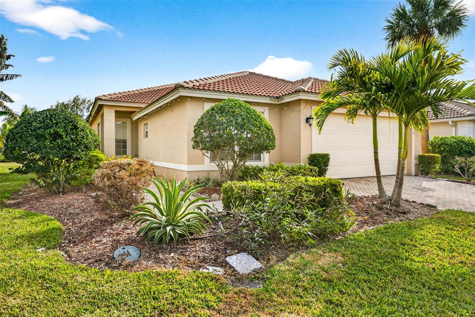 Photo of 15709 CRYSTAL WATERS DRIVE WIMAUMA FL 33598