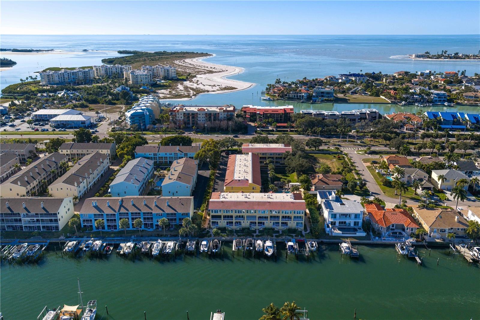 Photo of 1067 PINELLAS BAYWAY ST PETERSBURG FL 33715