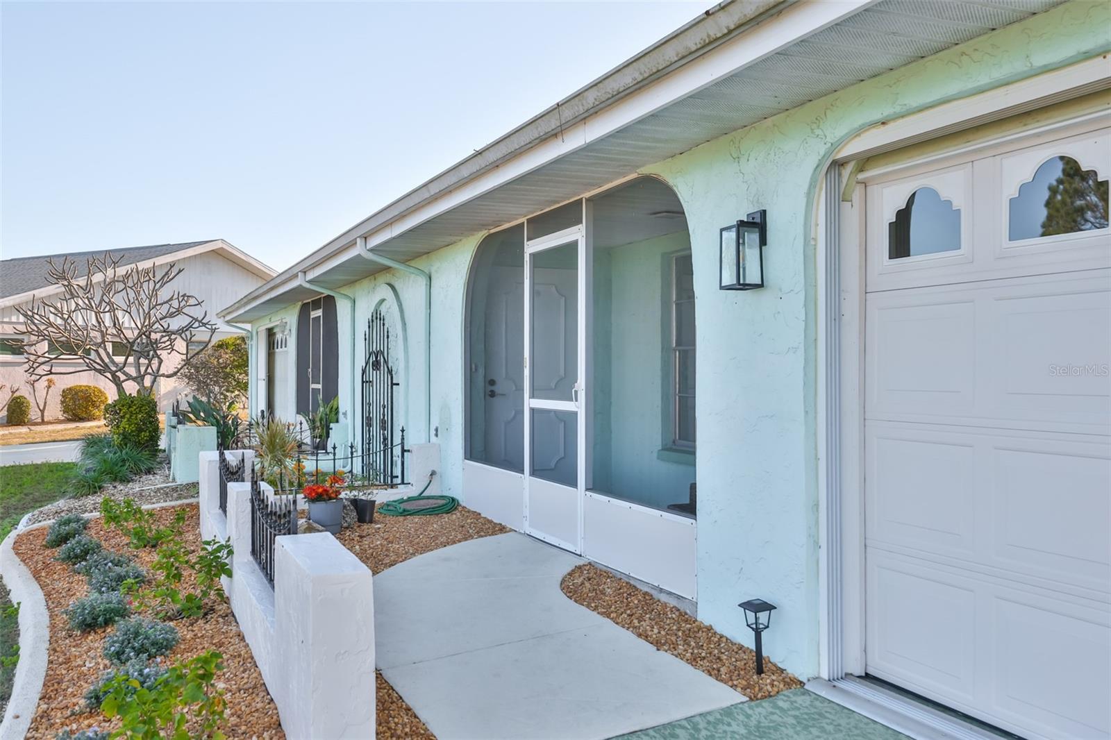 Photo of 325 GREEN MANOR DRIVE SUN CITY CENTER FL 33573