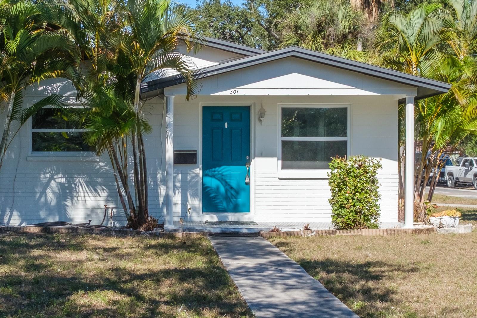 Photo of 301 43RD AVENUE ST PETERSBURG FL 33703