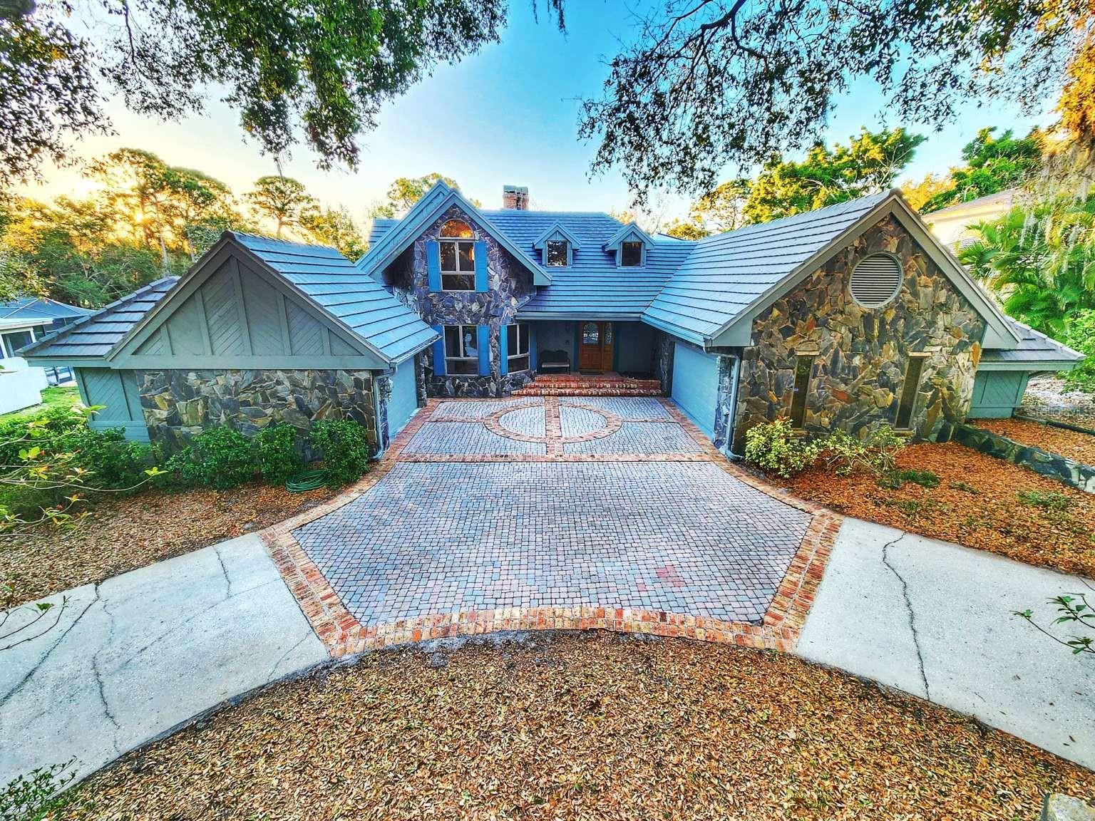 Photo of 3522 SHORELINE CIRCLE PALM HARBOR FL 34684