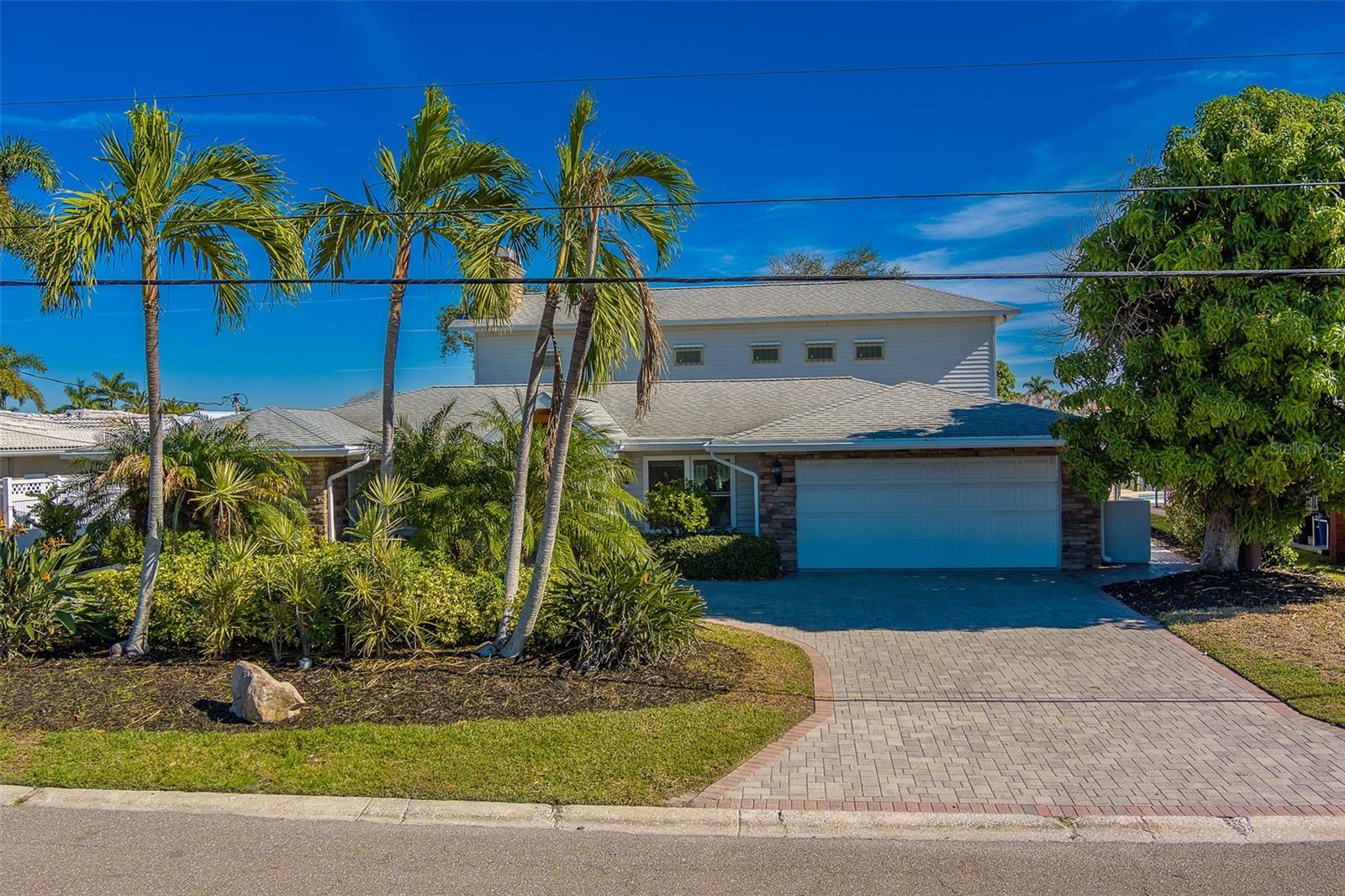 Photo of 207 MIDWAY ISLAND CLEARWATER BEACH FL 33767