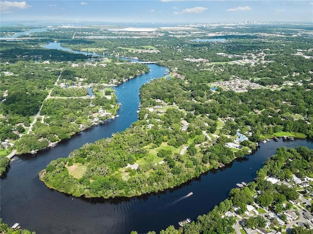 Photo of 8353 ALAFIA POINTE DRIVE RIVERVIEW FL 33578
