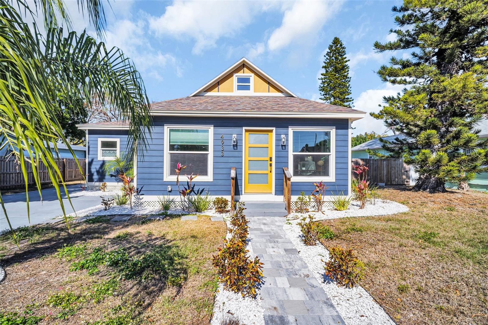 Photo of 4933 NEWTON AVENUE GULFPORT FL 33707