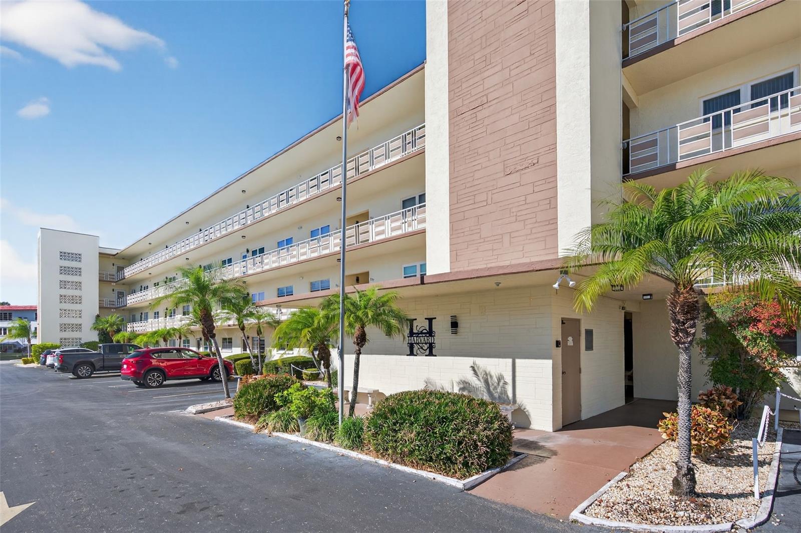 Photo of 5705 80TH STREET #105 ST PETERSBURG FL 33709