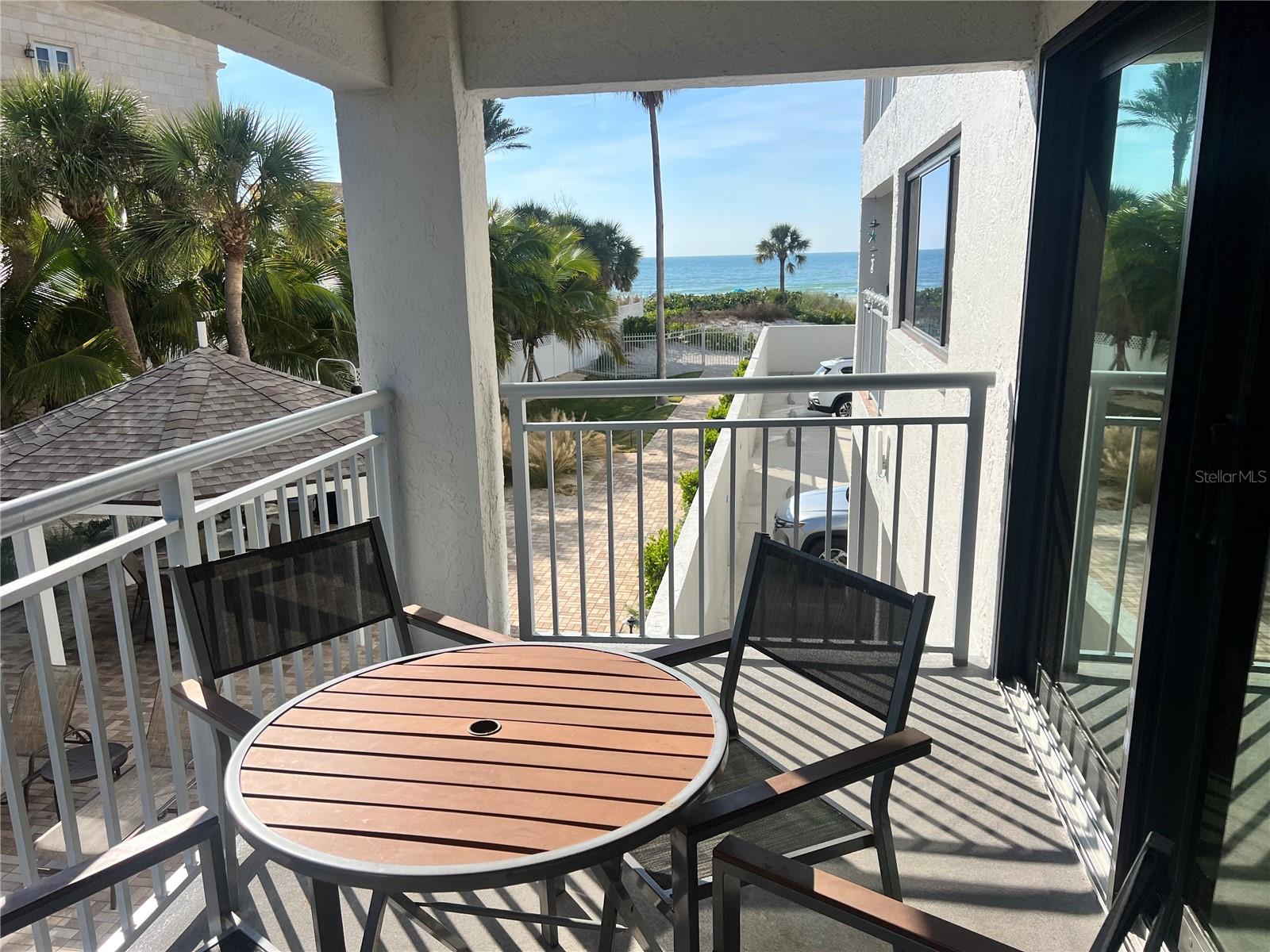 Photo of 1001 POINT OF ROCKS ROAD #208 SARASOTA FL 34242