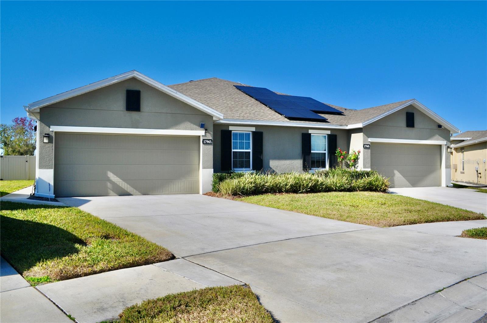Photo of 17945 TURNING LEAF CIRCLE LAND O LAKES FL 34638