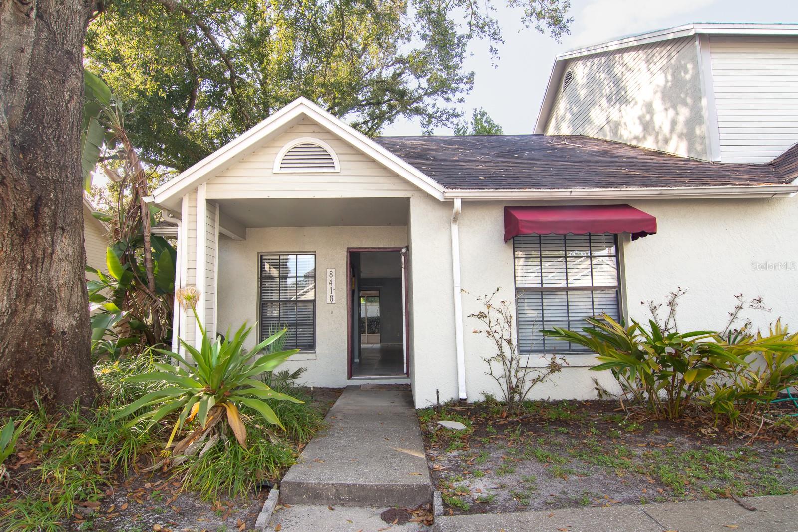 Photo of 8418 LAURELON PLACE TEMPLE TERRACE FL 33637