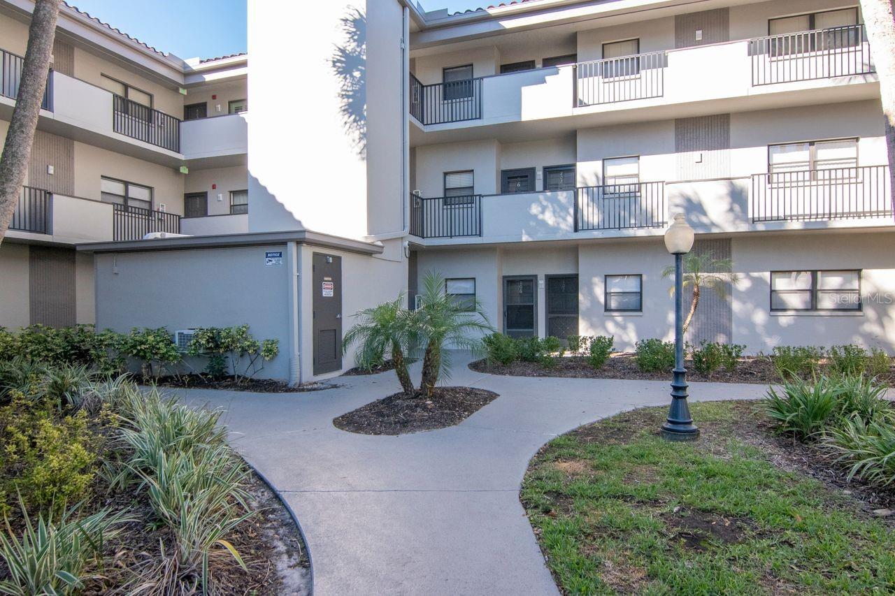 Photo of 2650 COUNTRYSIDE BOULEVARD #F303 CLEARWATER FL 33761