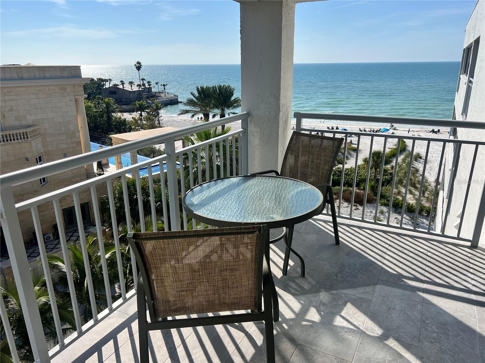 Photo of 1001 POINT OF ROCKS ROAD #611 SARASOTA FL 34242