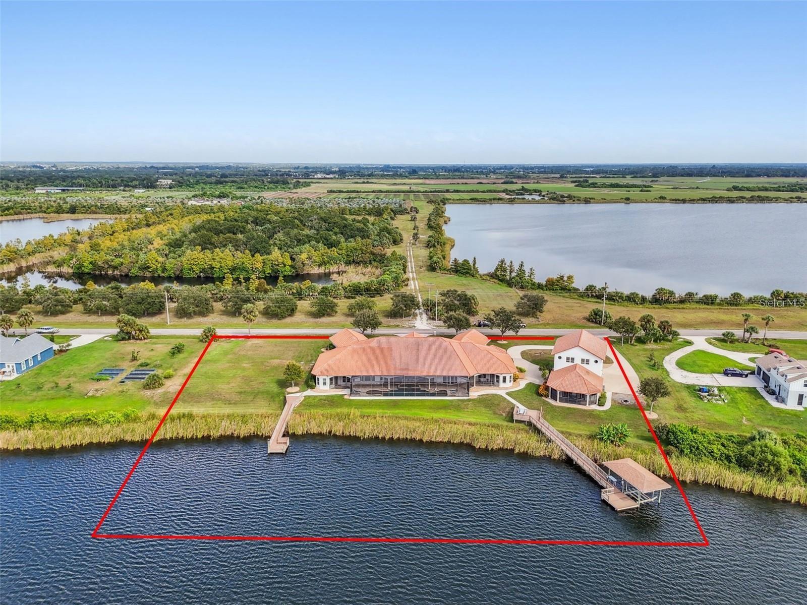 Photo of 3215 GULF CITY ROAD RUSKIN FL 33570