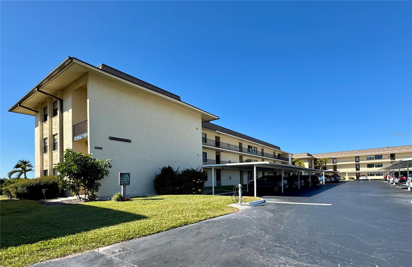 Photo of 12300 VONN ROAD #5304 LARGO FL 33774