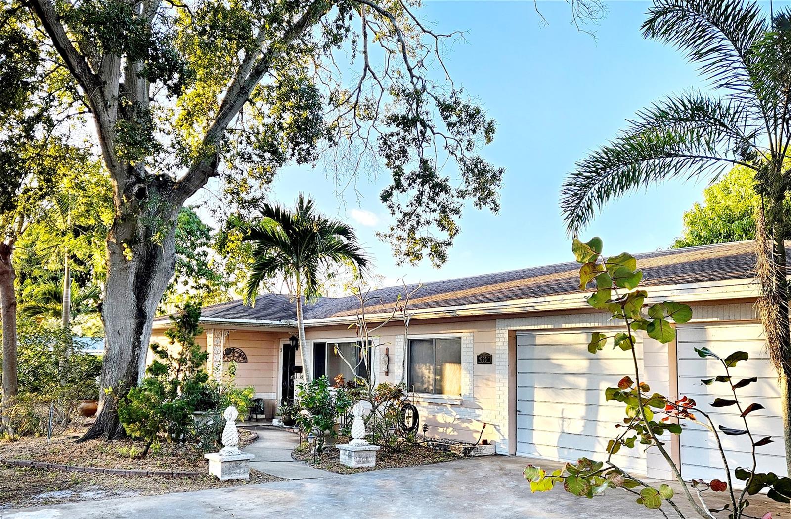 Photo of 655 42ND AVENUE ST PETERSBURG FL 33703