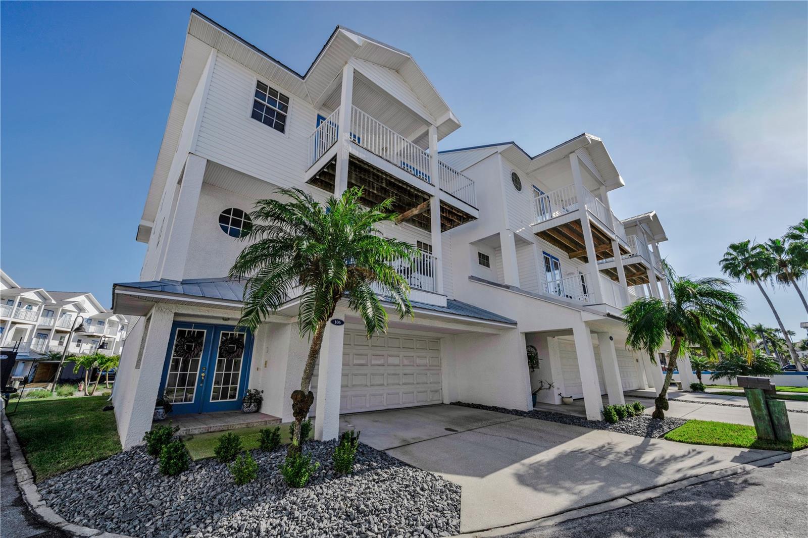 Photo of 106 YACHT CLUB CIRCLE NORTH REDINGTON BEACH FL 33708